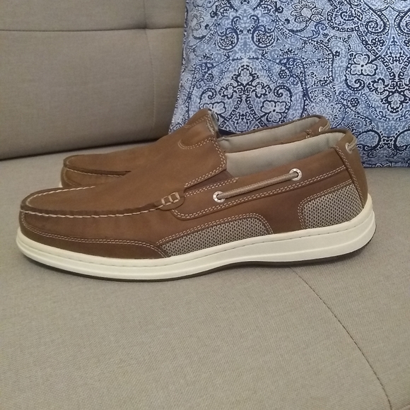 Dockers Tiller Boat shoes dark tan NWT - Picture 1 of 7